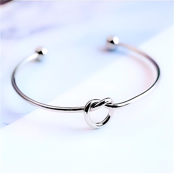 🔴𝟭𝟬/$𝟮𝟱🔴NEW Knot Minimalist Delicate Cuff - Picture 13 of 13